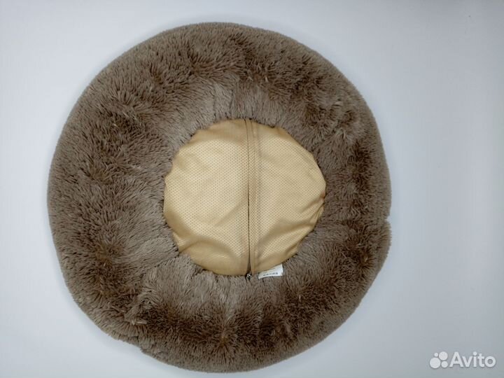 Лежанка для собак и кошек новая 60 см