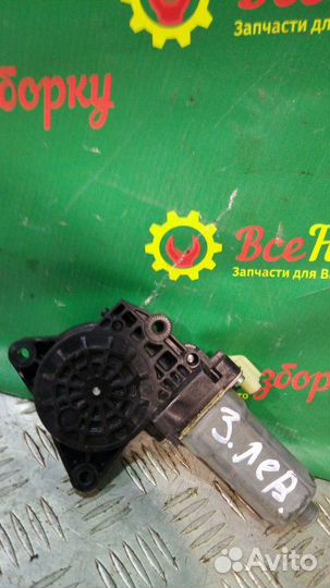 Моторчик стеклоподъемника задней левой двери Kia