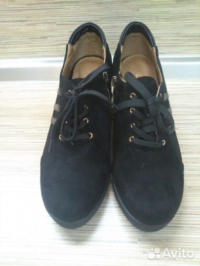 Туфли на горке 38 р-р