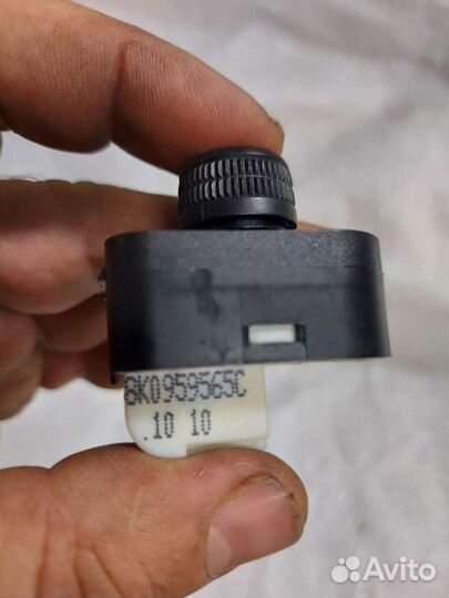 Джойстик зеркал Audi A4 B8