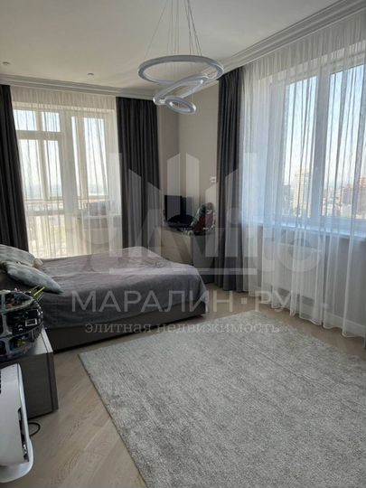 4-к. квартира, 135 м², 18/22 эт.