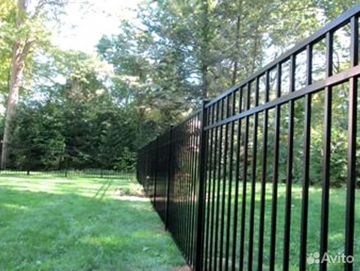 Забор с пиками из профильной трубы