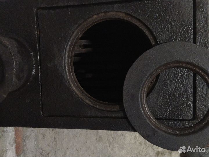 Печь буржуйка заводская чугунная