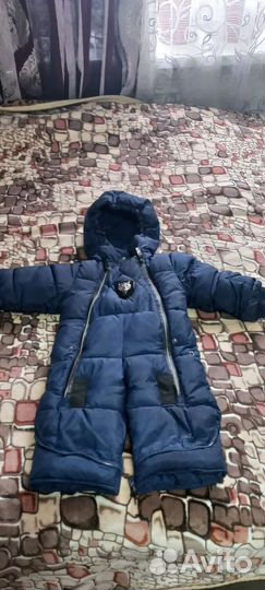 Детские вещи(куртки, комбинезон, ботинки)