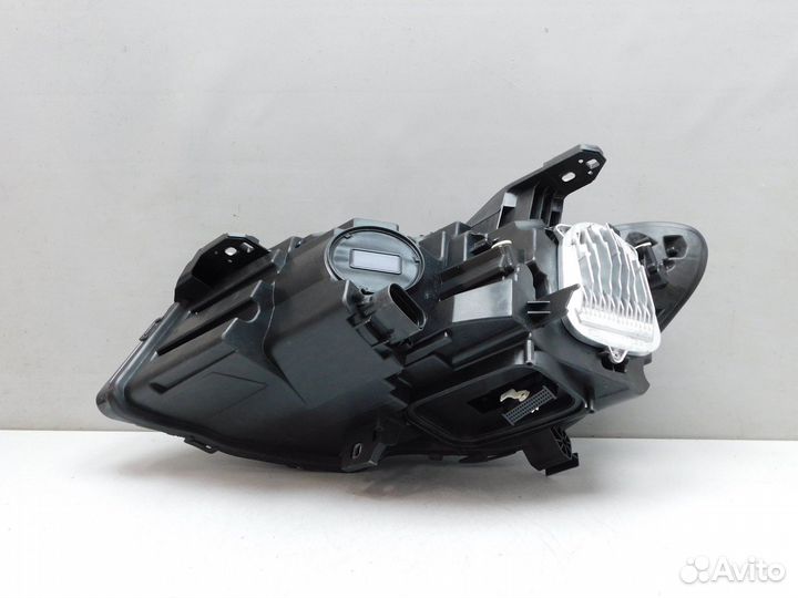 Фара правая Mercedes-Benz CLA-класс A1178206861