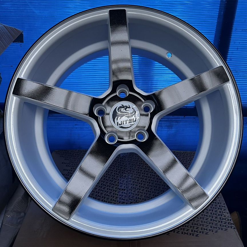 Литые диски IJITSU SLK0221 8×R18 5×114.3