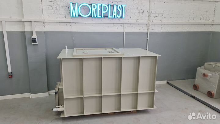 Пластиковая ёмкость для перевозки живой рыбы e59