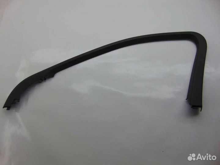 Рамка двери передней правой A2227270171 Mercedes-B