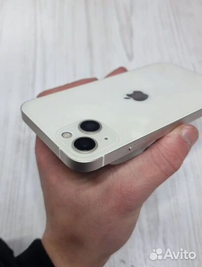 iPhone 14, 256 ГБ
