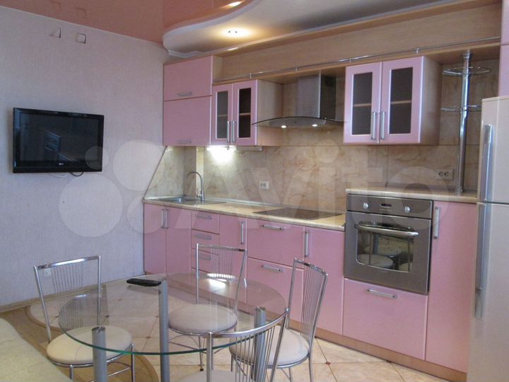 2-к. квартира, 73 м², 9/16 эт.