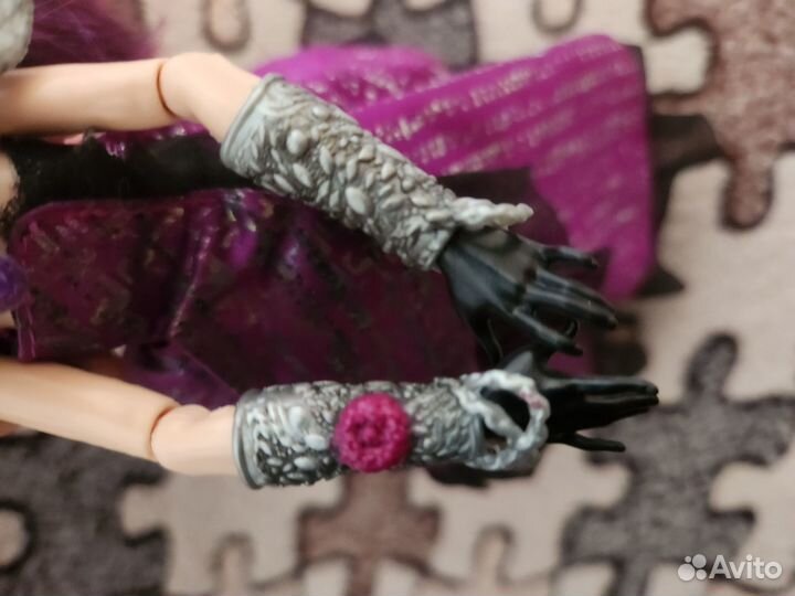 Кукла Рейвен Квин