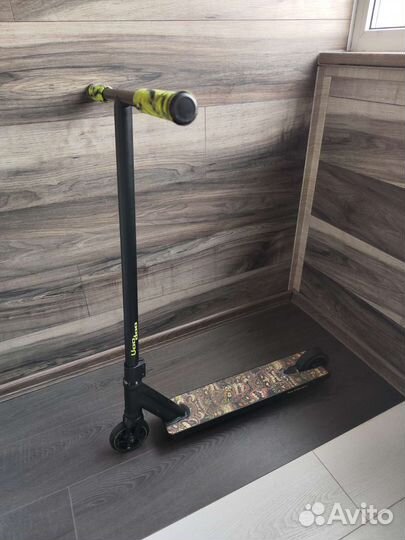 Трюковой самокат tech team voodoo