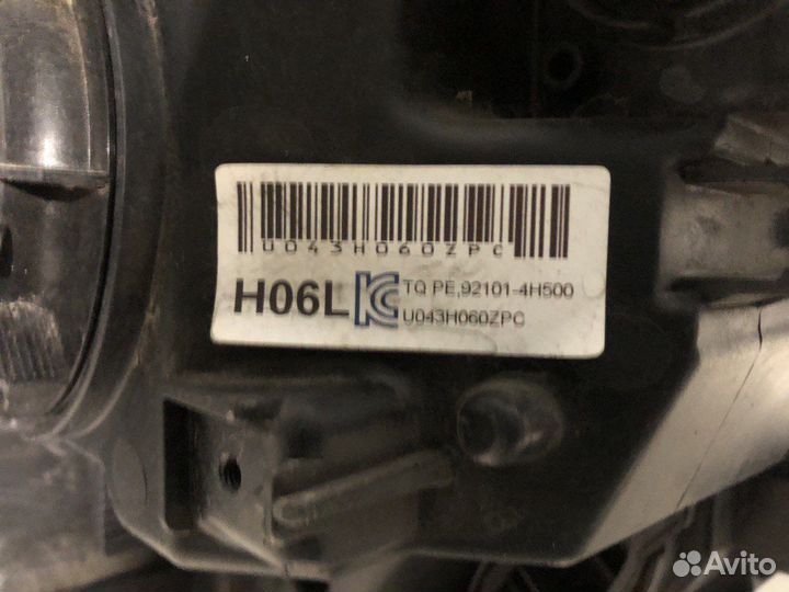 Фары правая левая Hyundai Grand Starex