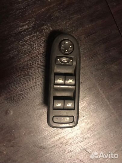 Блок кнопок стеклоподъемника Пежо Ситроен