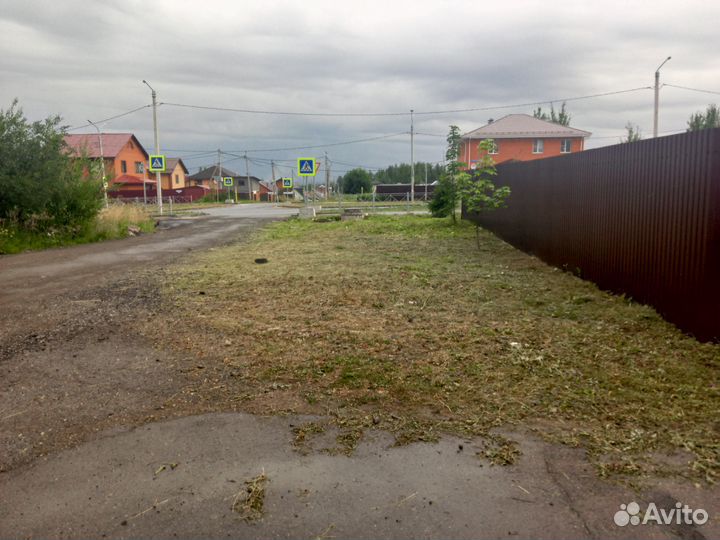 Покос травы триммером