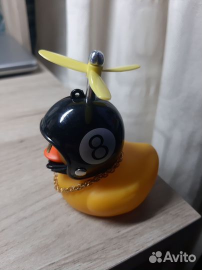 Игрушка(аксессуар) уточка в автомобиль