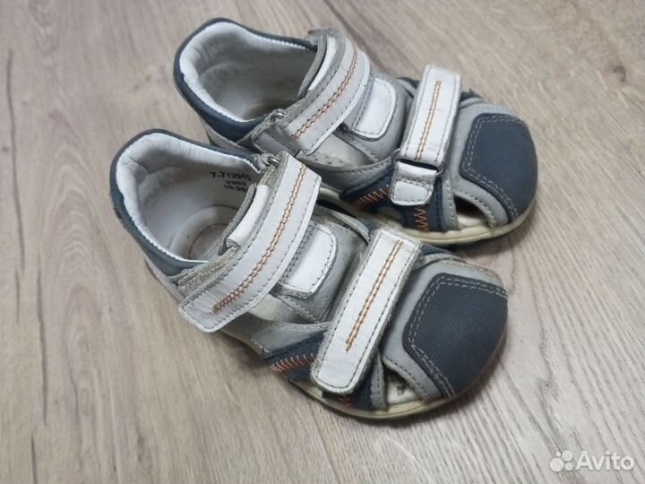 Сандалии размер 23