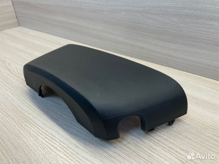 Подрулевой кожух LADA X-Ray