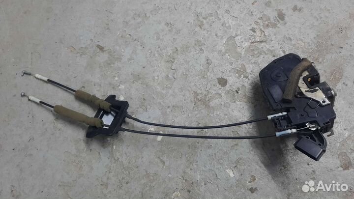 Замок задней правой двери infiniti FX37