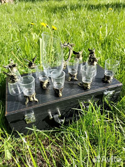 Стопки рюмки перевёртыши китайский календарь