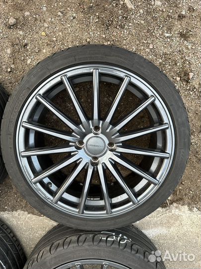Vossen vfs2 r17 4/98 4/100 205/40/17