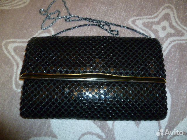 Кланч (лакированная кожа)