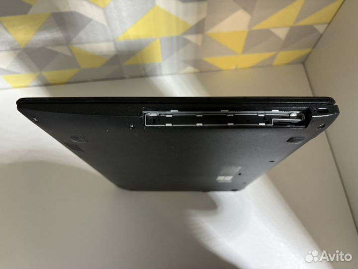 Ноутбук asus X553S