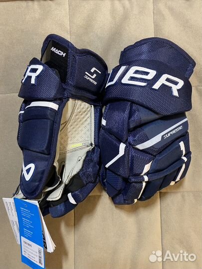 Краги хоккейные Bauer Mach синие с белым