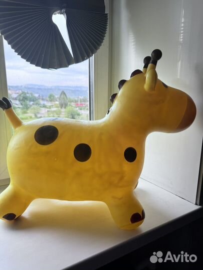 Игрушка прыгун жираф