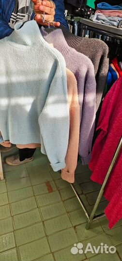 Свитер женский