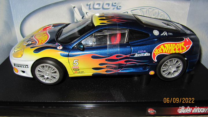 Модель 1/18 Ferrari 360 Modena Hot Wheels