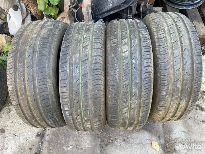 Viatti Strada Asimmetrico V-130 205/65 R15 94V