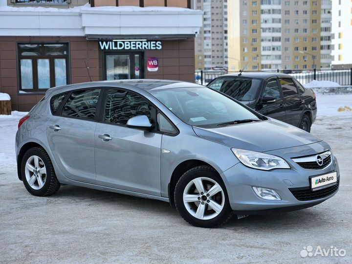 Opel Astra 1.6 МТ, 2011, 129 000 км