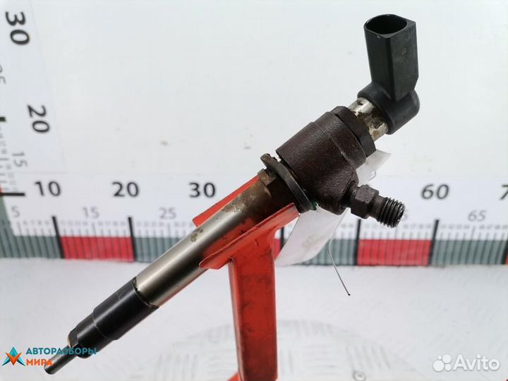 Форсунка Land Rover Discovery 2 2004 LR006495