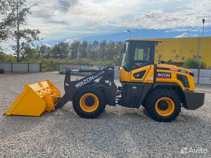 Фронтальный погрузчик BIZON 934, 2023