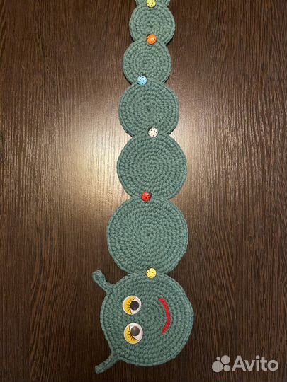 Гусеница вязаная развивающая игрушка для детей
