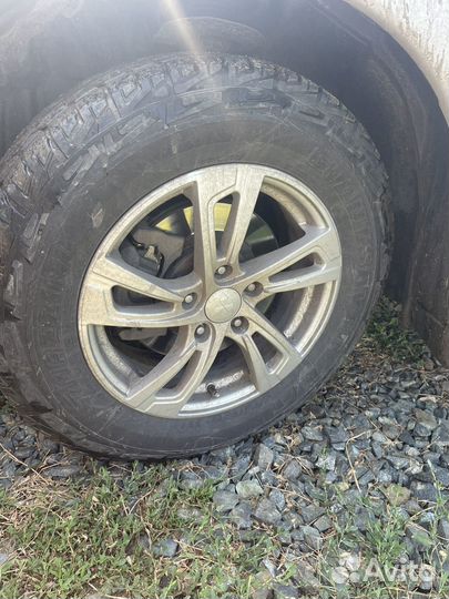 Литые диски с резиной mitsubishi r16