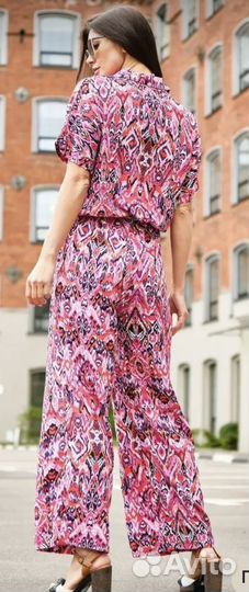 Комбинезон женский