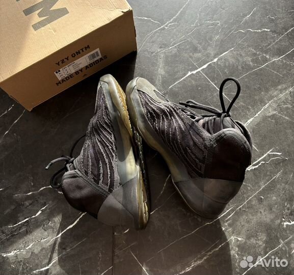 Кроссовки Adidas Yeezy qntm Оригинал