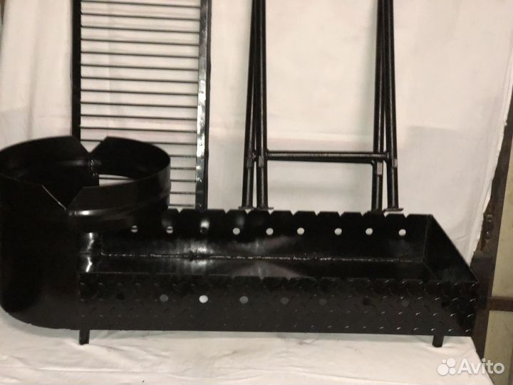 Мангал с подказанником