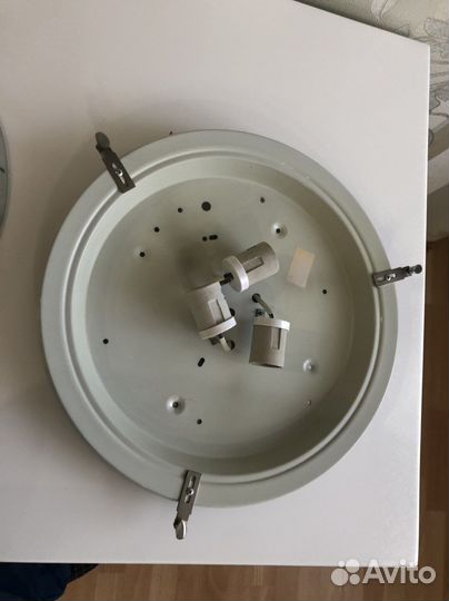 Светильник потолочный