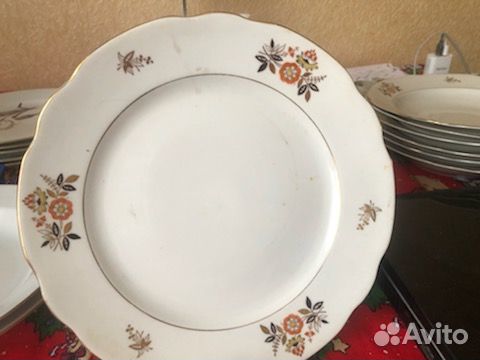 Продаю тарелки