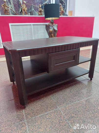 Журнальный столик на колесах бу