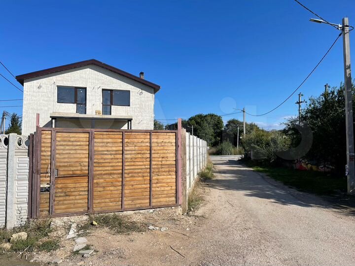 Дом 140 м² на участке 4 сот.