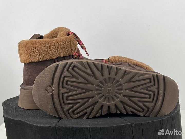 Ботинки UGG Funkarra Cabin Cuff Chocolate