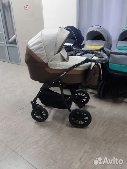 Европейская коляска для новорожденных