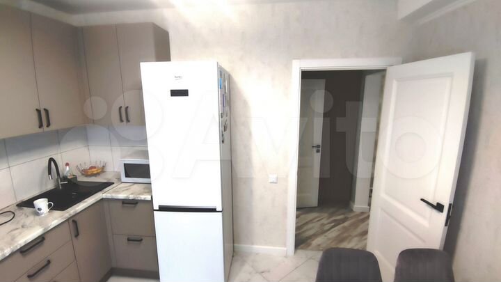 2-к. квартира, 64 м², 10/15 эт.