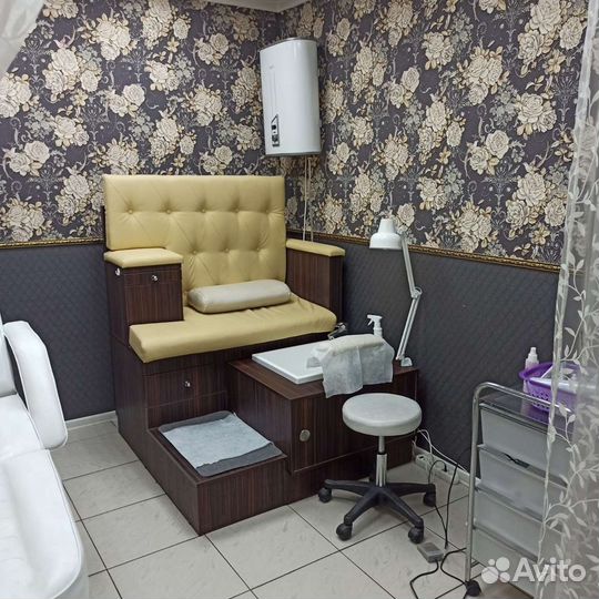 Маникюр, педикюр, коррекция, моделирование ногтей