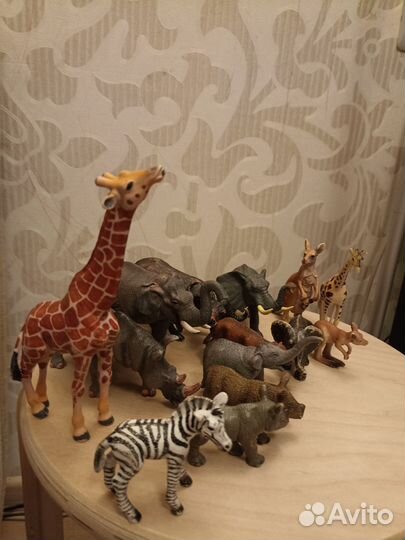 Фигурки животных сафари