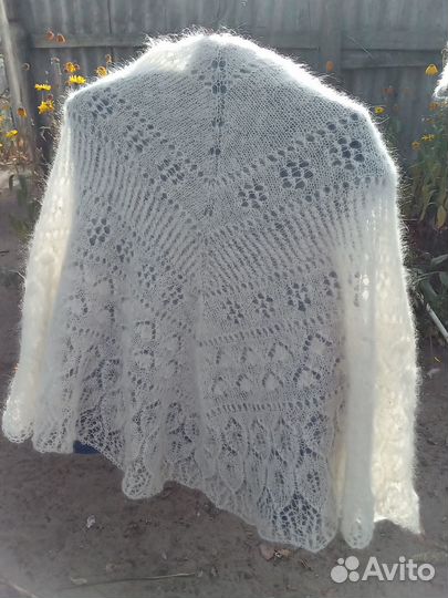 Пуховая шаль Осенний цветок